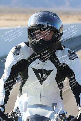 media/Dec-01-2025-Moto Forza (Mon) [[2daa91e15f]]/4-Around the Pits/